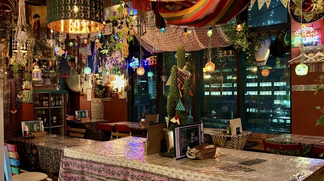 燻製バル SALSA DEL AMIGOS - メイン写真: