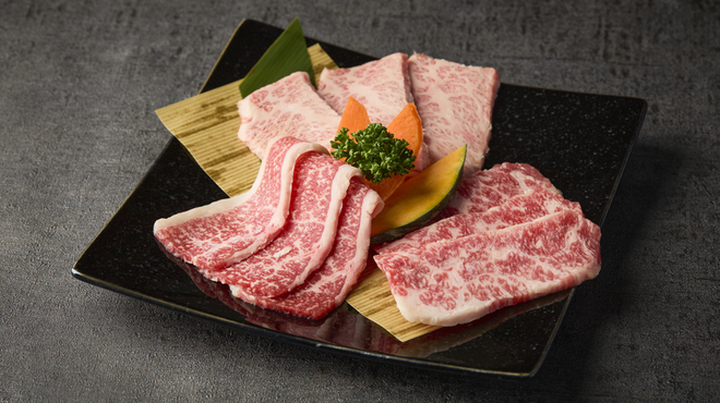 和牛焼肉食べ放題　肉屋の台所 - メイン写真: