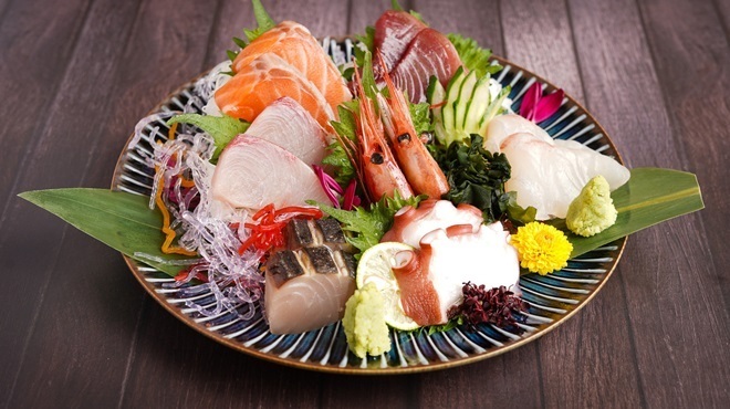 鮮魚と炉端焼き 魚丸 - メイン写真: