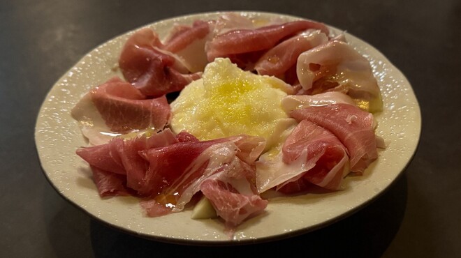 POP&POUR - メイン写真: