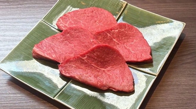 焼肉家 KAZU 神楽坂 - メイン写真: