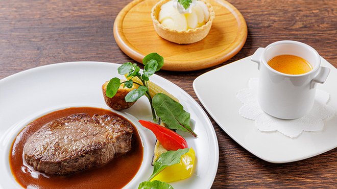 FINE DINING＆LOUNGE TORIKO - 料理写真: