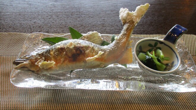 四季の郷志むら - 料理写真:飛騨で有名な天然のブランド鮎 ”和良鮎”。