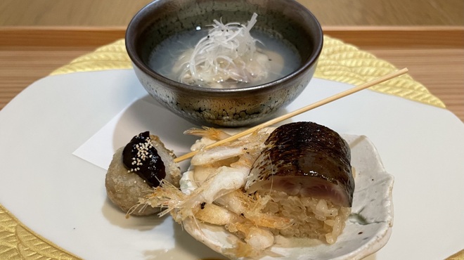 佐とう - 料理写真:蛤吸い・秋刀魚一口寿司 白海老・石川小芋