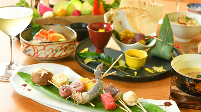 鮨・串揚げ 春夏秋冬 - メイン写真: