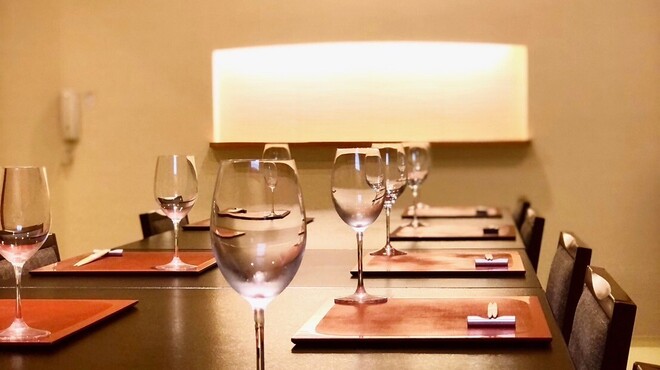 広又　甚六 - 内観写真:お部屋は　全て個室となっており、最大１６名様まで対応しております。
      