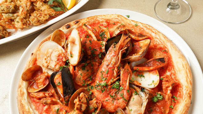 FISH ISLAND - メイン写真: