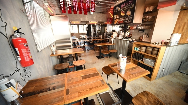 ニューキッチンイロハノハナレ - メイン写真: