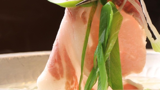 しゃぶしゃぶ すき焼き 食べ放題 和牛と豚 - メイン写真: