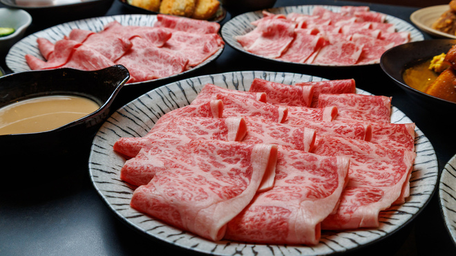 しゃぶしゃぶ すき焼き 食べ放題 和牛と豚 - メイン写真: