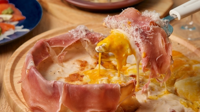 原価ビストロチーズプラス - メイン写真: