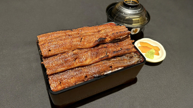 うなぎ料理 三代目うな東 昭和四十四年創業 - メイン写真: