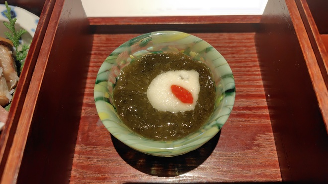 皆美館 - 料理写真:もずくとろろ
