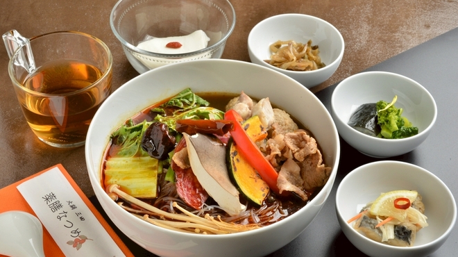 火鍋 薬膳 なつめ - メイン写真: