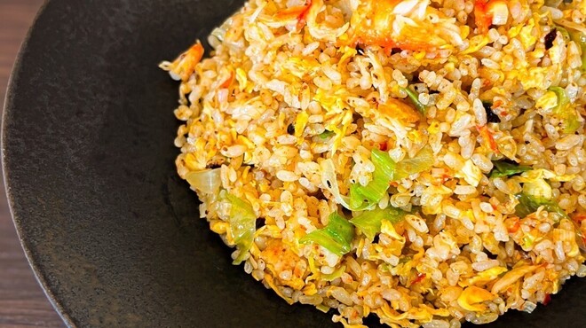 中国料理 滄 - 料理写真:激辛蟹肉チャーハンレタス入り