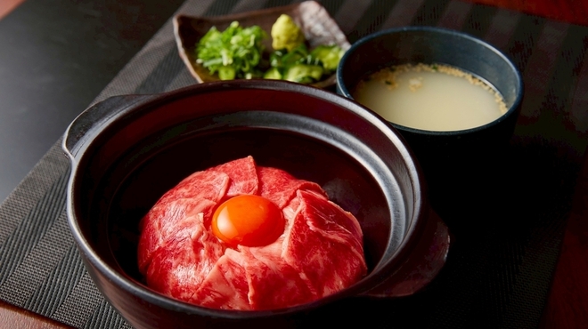 YAKINIKUEN 忍鬨 大阪梅田店