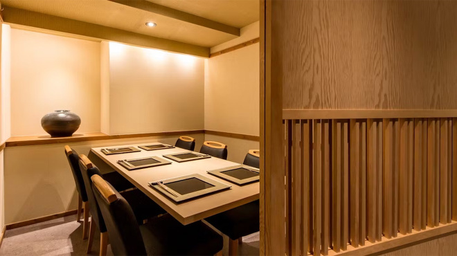 寿司と日本料理 銀座 一 - メイン写真: