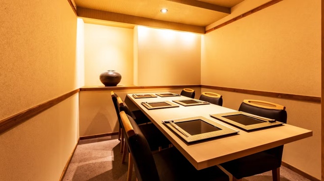 寿司と日本料理 銀座 一 - メイン写真: