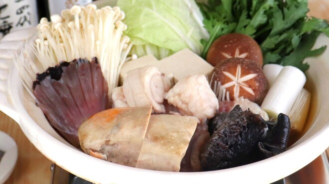 割烹峰屋 - 料理写真:要予約であんこう鍋をご用意いたします