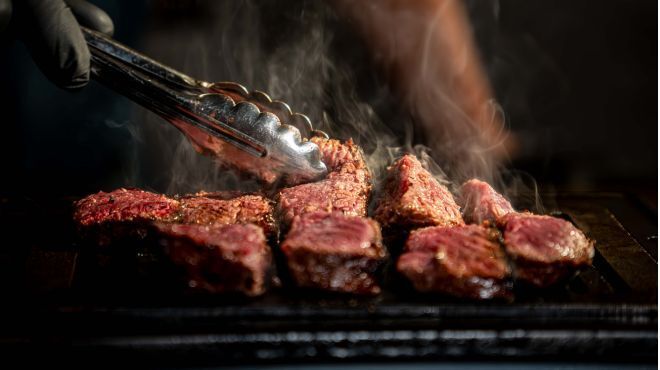 YAKINIKU MARUUSHI - メイン写真: