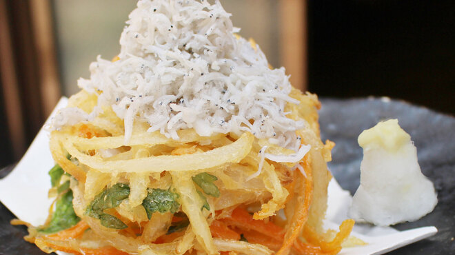 酒とひもの 人情酒場 - メイン写真: