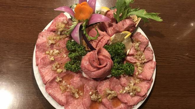 焼肉 ゆう焼けこやけ - メイン写真: