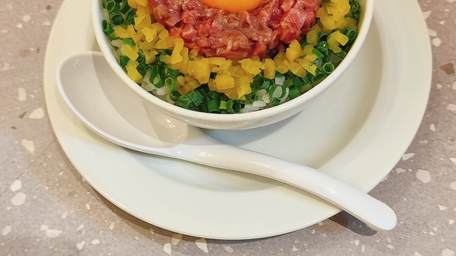 名物生タン焼肉エクボ - メイン写真: