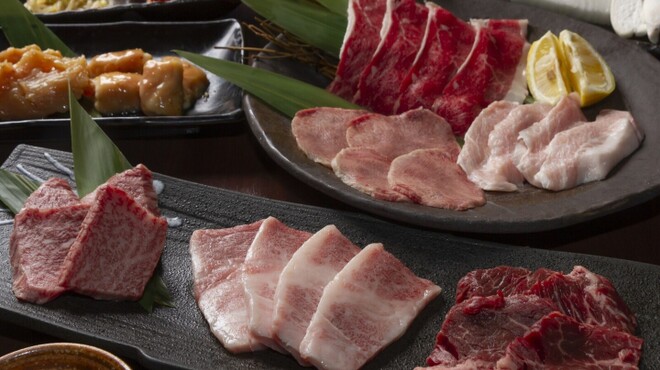 焼肉 樂 - メイン写真: