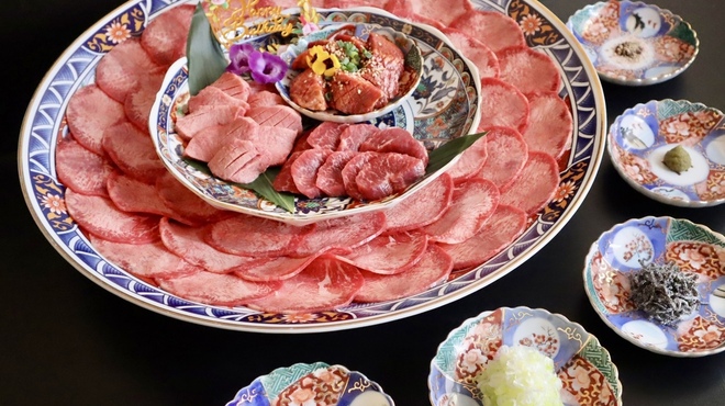 焼肉 龍華園 - メイン写真: