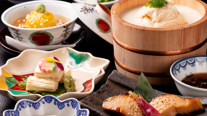 京懐石とゆば料理 松山閣 JR京都伊勢丹店 - メイン写真: