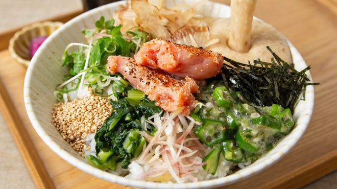 自然薯とろろ丼専門店 黒十ヤ - メイン写真: