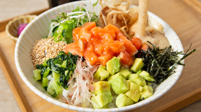 自然薯とろろ丼専門店 黒十ヤ - メイン写真: