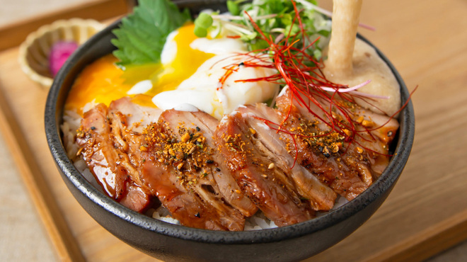 自然薯とろろ丼専門店 黒十ヤ - メイン写真: