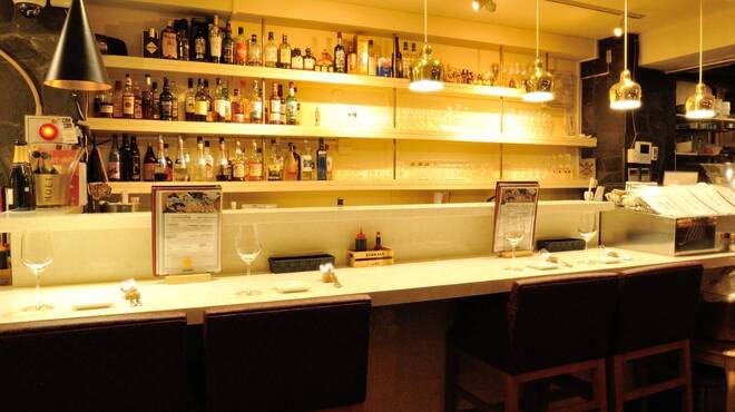 100種のワインとイタリアン 京橋Mbオイスターハウス - メイン写真: