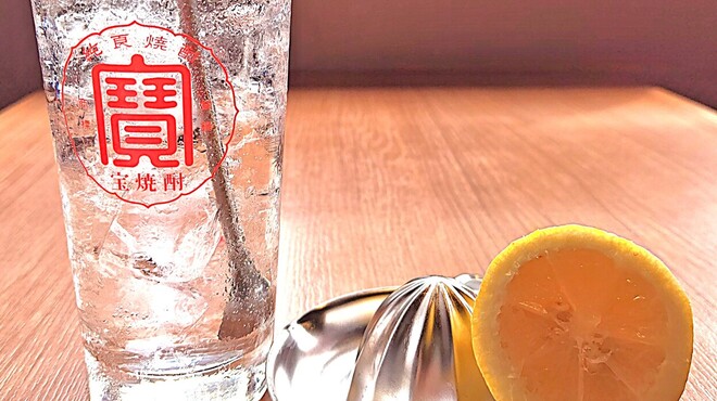 串むすび・吉 - ドリンク写真:生絞りレモン