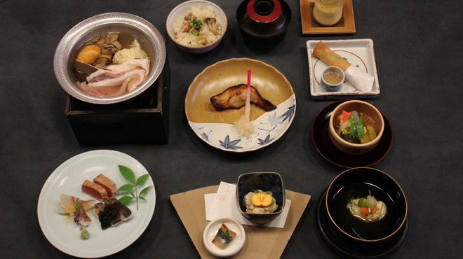 粋 料亭 助六 - 料理写真:R7.10月のお料理　6,600円（税込）