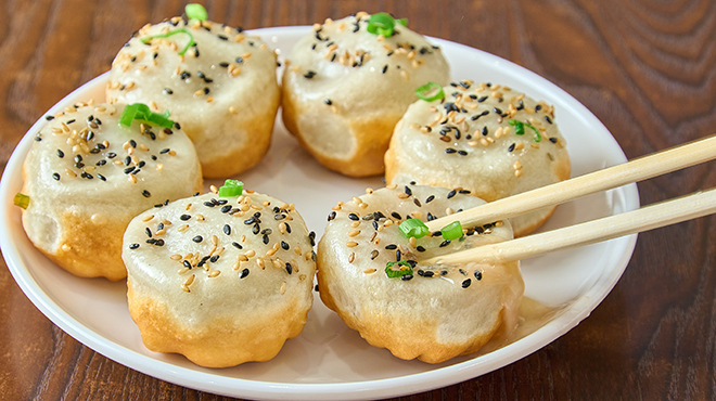 台湾名物 焼き小籠包 李記 - メイン写真: