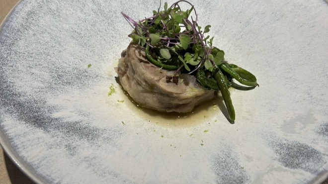 Lega - 料理写真:大和ポークはケッパーと一緒に煮込まれていて、すごく柔らかい。