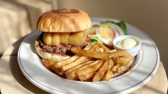 APPLE BURGER - メイン写真: