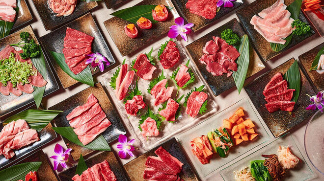 韓国料理＆生サムギョプサル ビビサム - メイン写真: