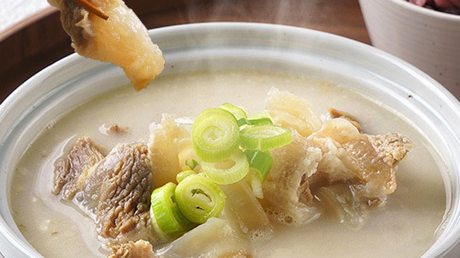 韓国料理＆生サムギョプサル ビビサム - メイン写真: