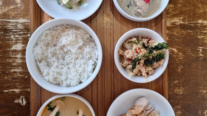 広島タイ料理 マナオ - メイン写真: