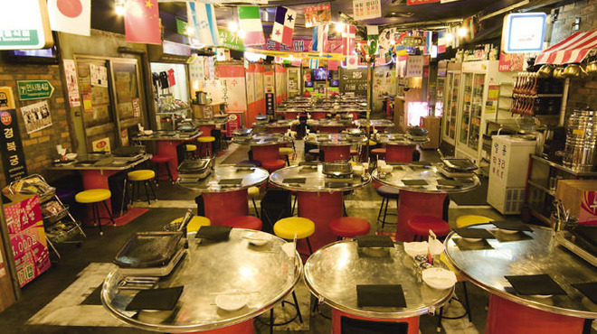 韓豚屋 - メイン写真: