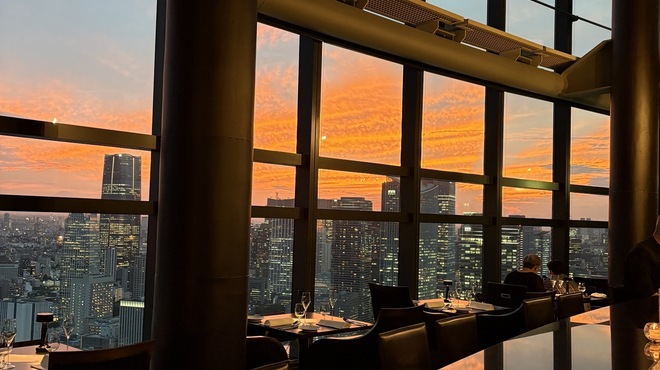 Bar＆Lounge MAJESTIC - メイン写真:
