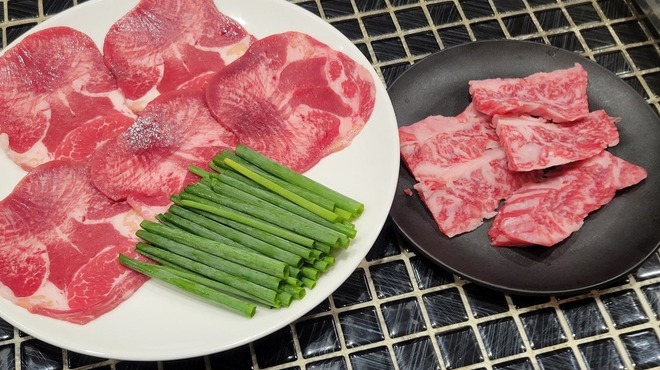 五味屋 - メイン写真: