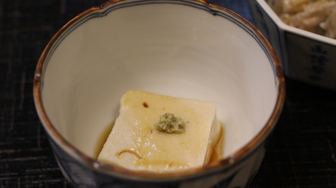 貴久政 - 料理写真:胡麻豆腐　こちらもフツーに美味しい系。