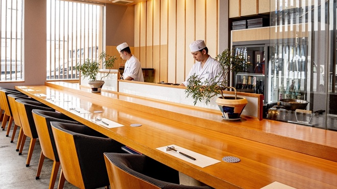 和食と鉄板料理 美くに - メイン写真: