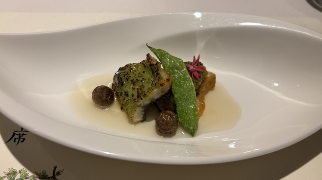 ラ メゾン ヒトトキ - 料理写真:三河一色産鰻の山葵焼き 　鮑茸、むかご、モロッコインゲン、ペンタス