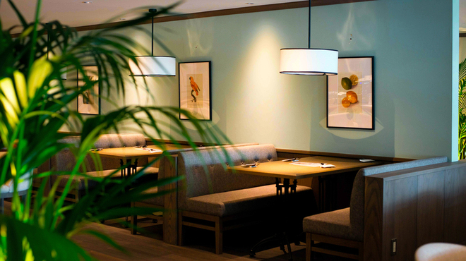 COLONIAL BEACH - メイン写真: