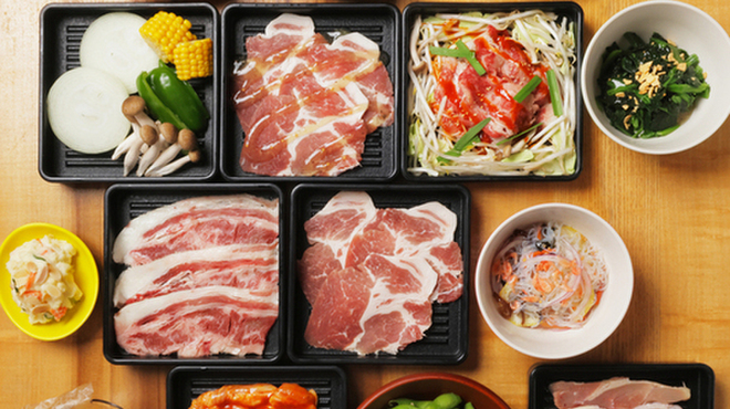 肉食べ放題BBQビアガーデン - メイン写真: